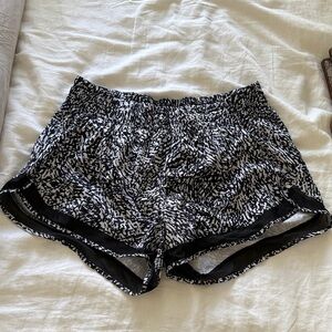 Athleta Mesh Racer Run Short 4”